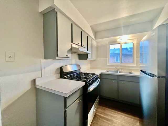 Hallmark Apartments 2827 Lemay Ferry Road E, Mehlville, MO 63125