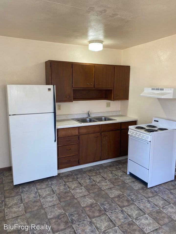 920 Dr Apartments in Jamestown, ND 58401 Zumper