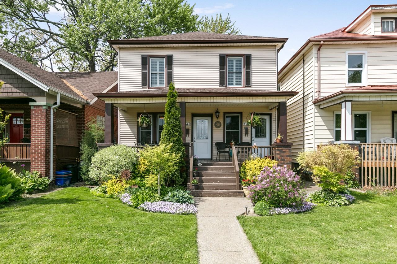 13411343 Benjamin Ave Apartments 1341 Benjamin Ave, Windsor, ON N8X