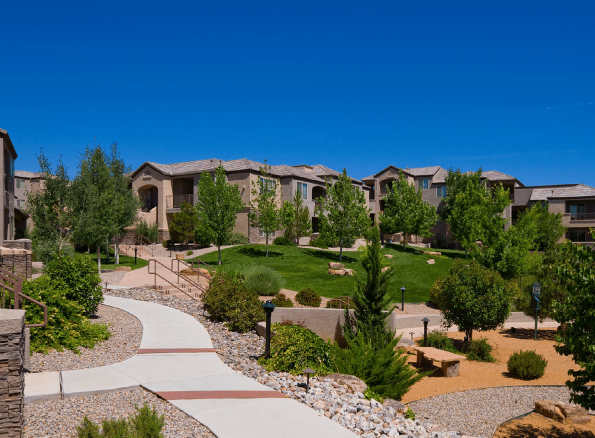 Las Mananitas Apartments 6200 Montano Plaza Dr Nw, Albuquerque, NM