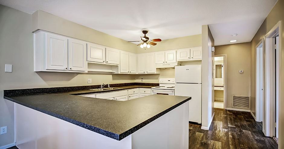 Fountain Court Apartments 600 40th St N, St. Petersburg, FL 33713