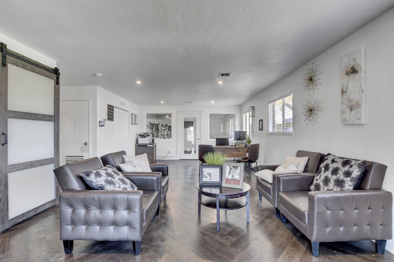 Rancho Vista Apartments 3663 S Valley View Blvd, Las Vegas, NV 89103