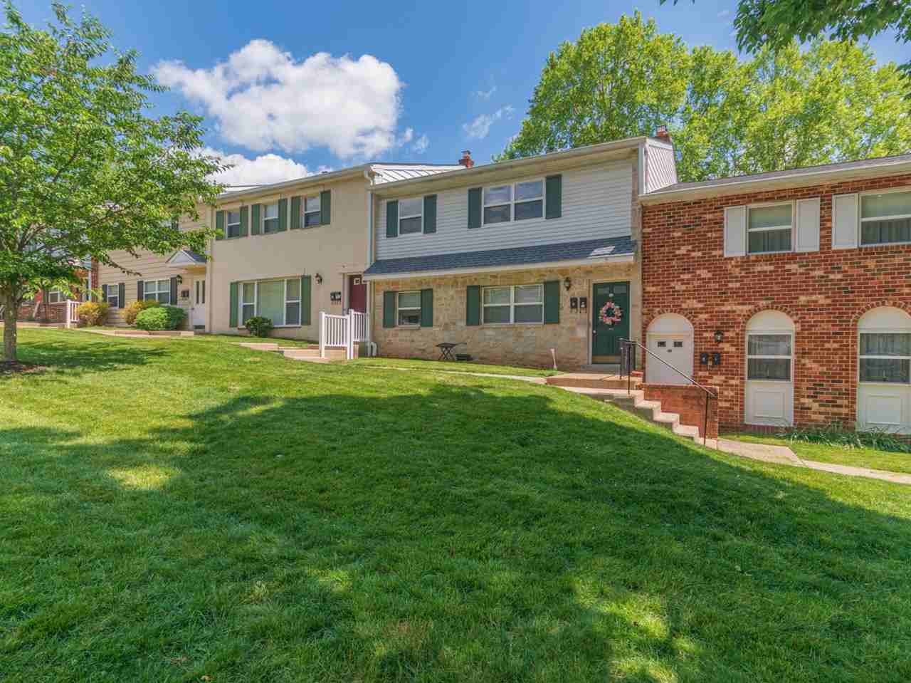 Rolling Glen Townhomes and Apartments 1531 Rolling Glen Dr, Boothwyn