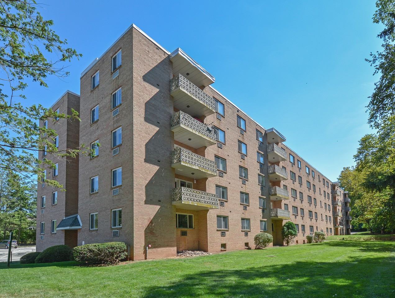 Norriton East Apartments 2620 Dekalb Pike, East Norriton, PA 19401