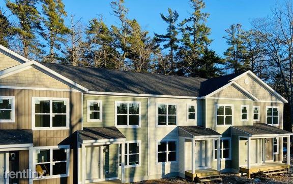 Forest Way Townhomes Apartments 3816 3816 & 3824 Forest Drive