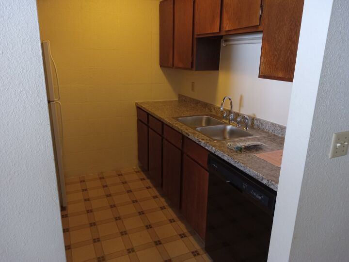 Apple Creek Apartments 2324 Rehberg Ln 1, Billings, MT 59102 Zumper