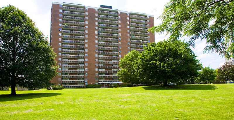 6040 Bathurst Street/5 Fisherville Rd Apartments 6040 Bathurst St