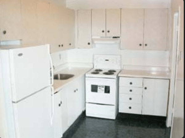 6040 Bathurst Street/5 Fisherville Rd Apartments 6040 Bathurst St