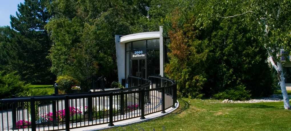 3000 Dufferin Street Apartments 3000 Dufferin St, Toronto, ON M6B 3T6