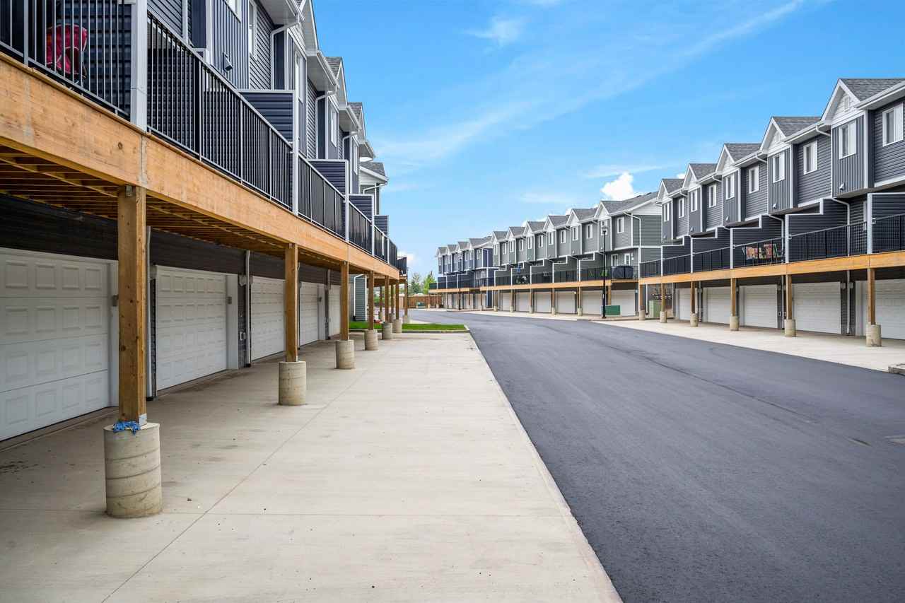 Ravine Park Townhomes Apartments 401 Athabasca Ave, Wood Buffalo, AB