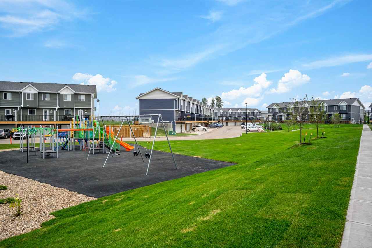 Ravine Park Townhomes Apartments 401 Athabasca Ave, Wood Buffalo, AB