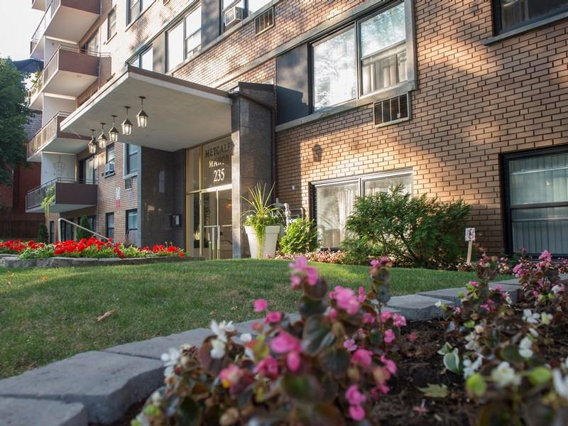 Metcalfe Apartments in Westmount, QC H3Z 2H8 Zumper