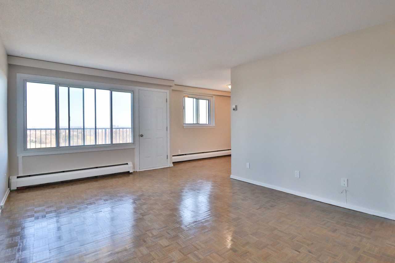 1919 Kilborn Avenue Apartments 1919 Kilborn Ave, Ottawa, ON K1H 6N6