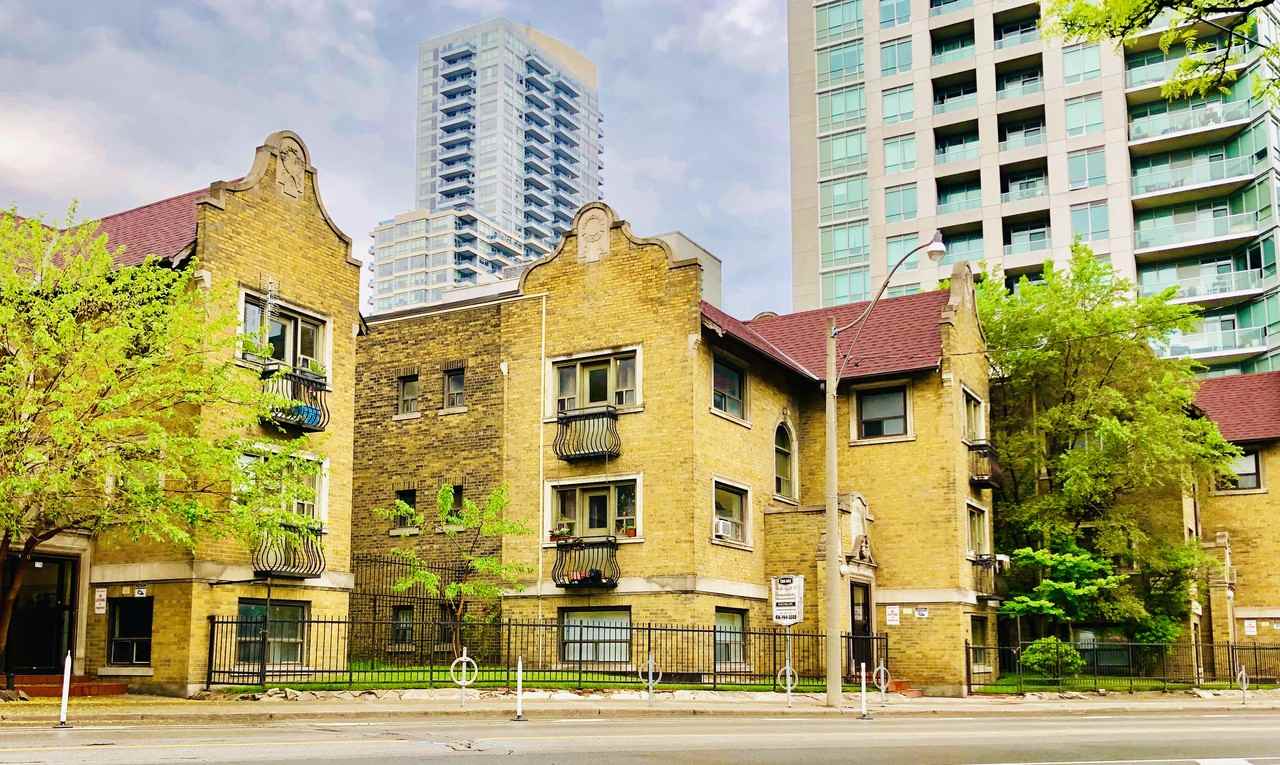 140 Wellesley Street East Apartments 140 Wellesley St E, Toronto, ON