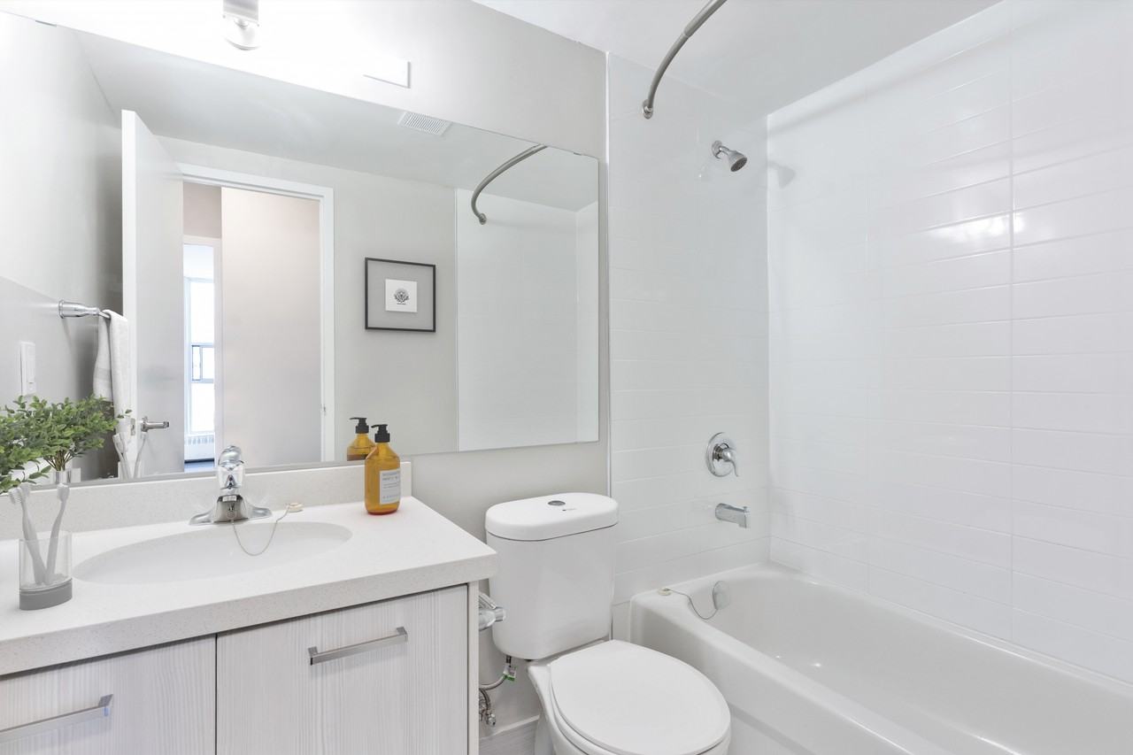 Parkway Forest Towers Apartments 100 Parkway Forest Dr, Toronto, ON