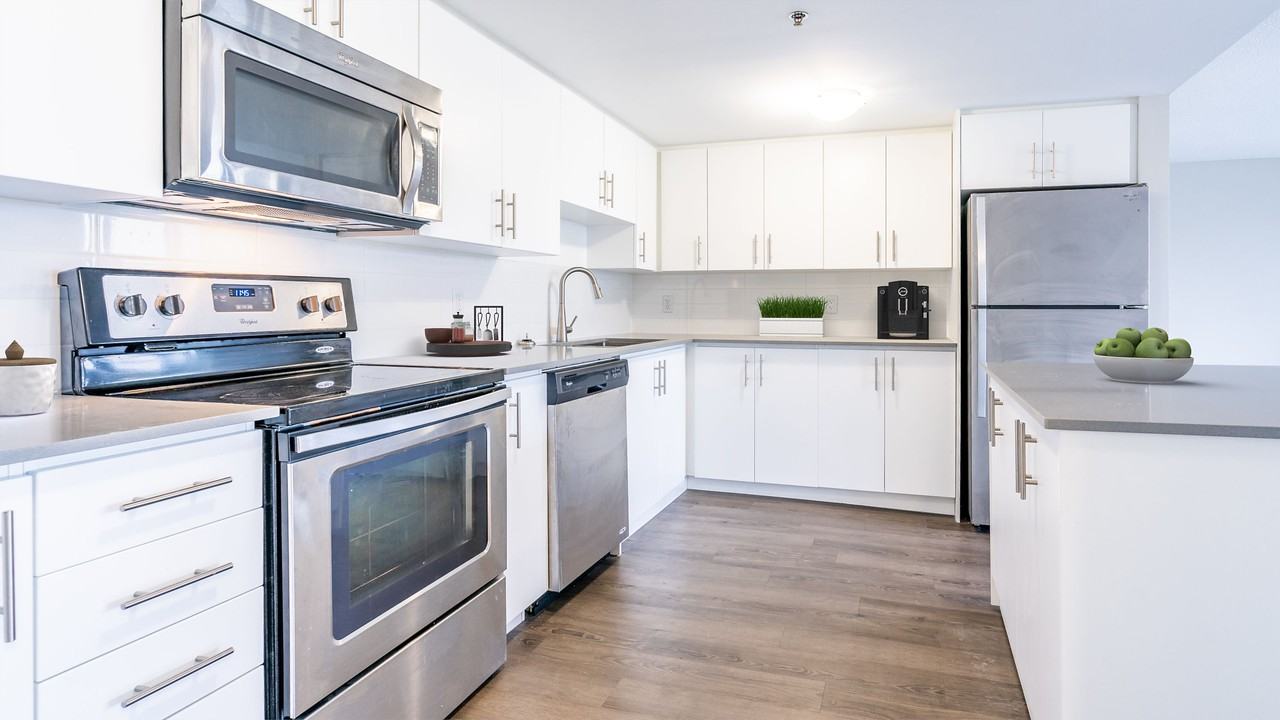 200 Shakespeare Drive Apartments 200 Shakespeare Dr, Waterloo, ON N2L