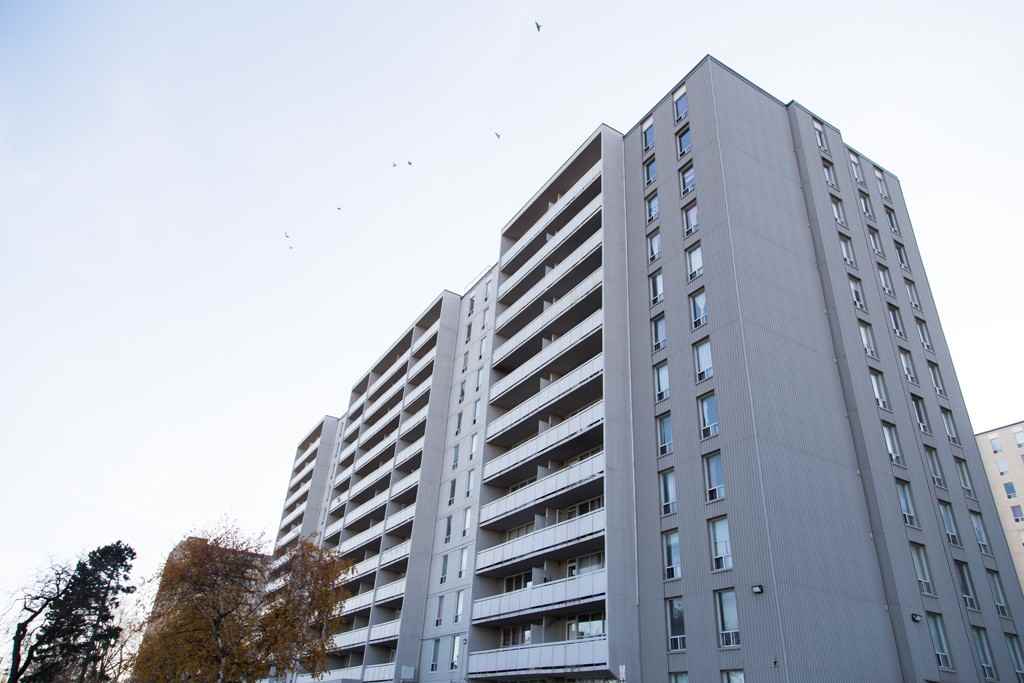 Apartment for rent at 1 Antrim Crescent Apartments 1 Antrim Cres