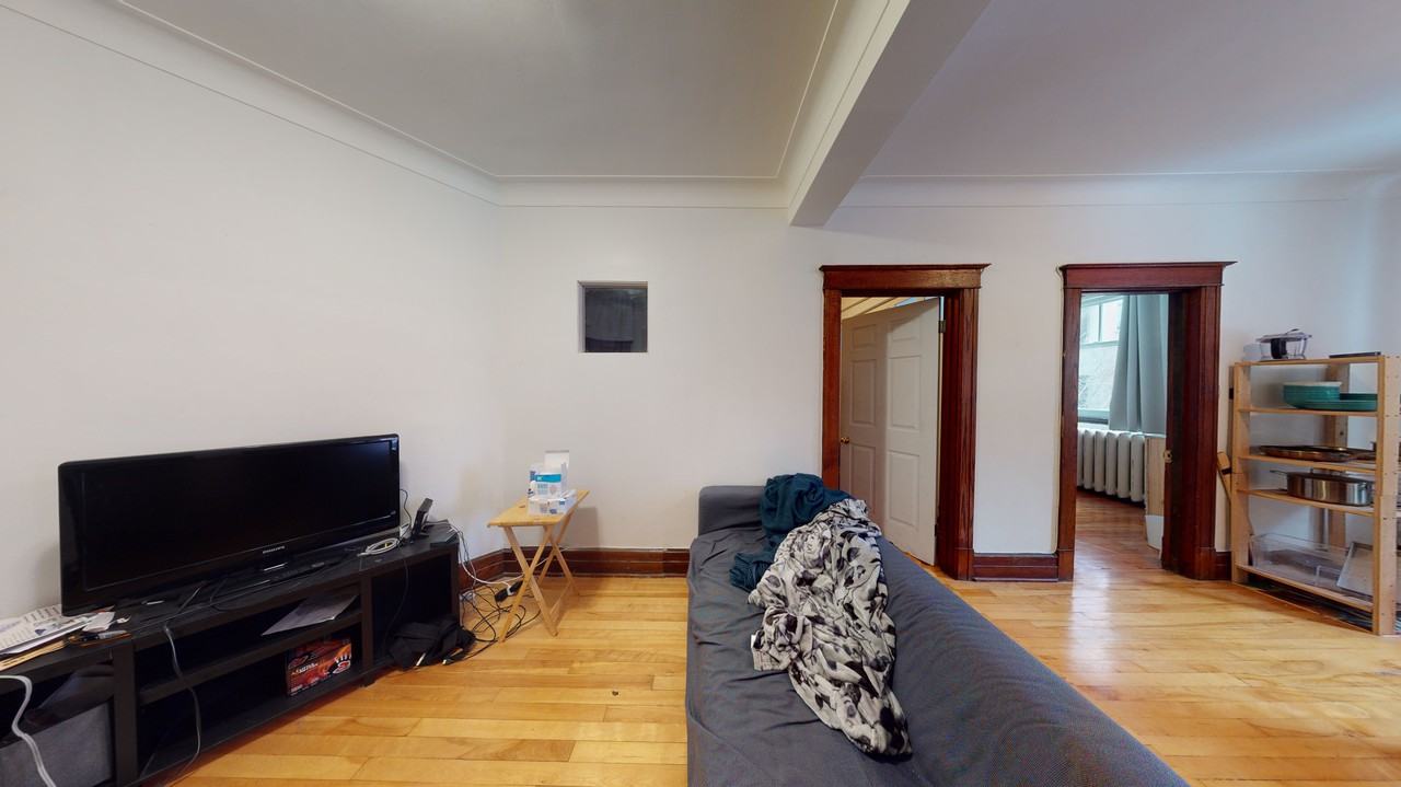 36753681 Rue Sainte Famille Apartments 3681 36753681 St Famille