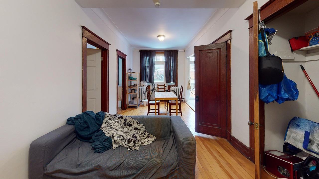 36753681 Rue Sainte Famille Apartments 3681 36753681 St Famille