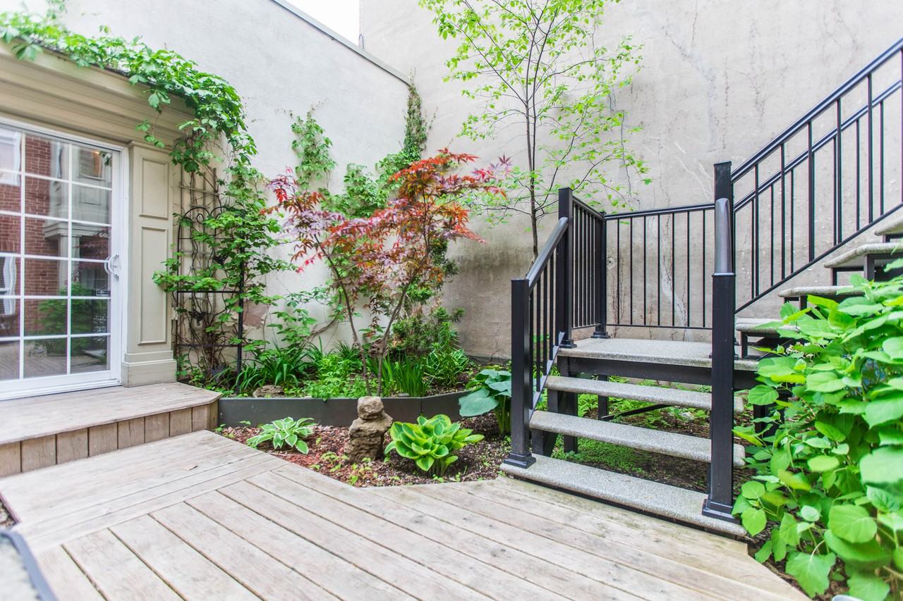 36193621 St Famille Apartments in MiltonParc, Montréal, QC H2X 2L5