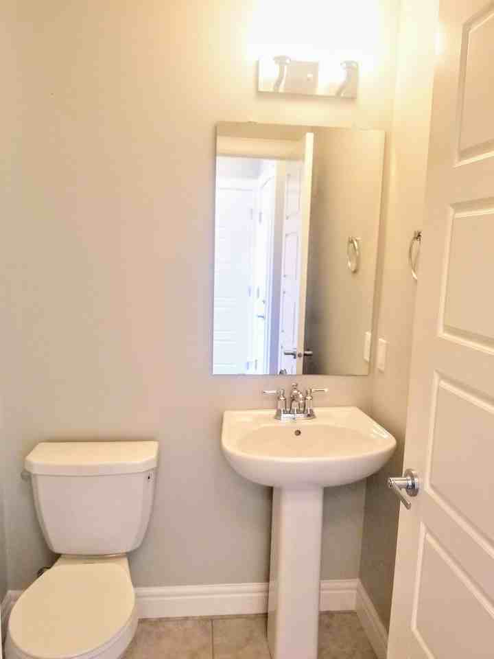 Pet Friendly 1&3 BD Townhomes at Essential Aurora in SW Edmonton