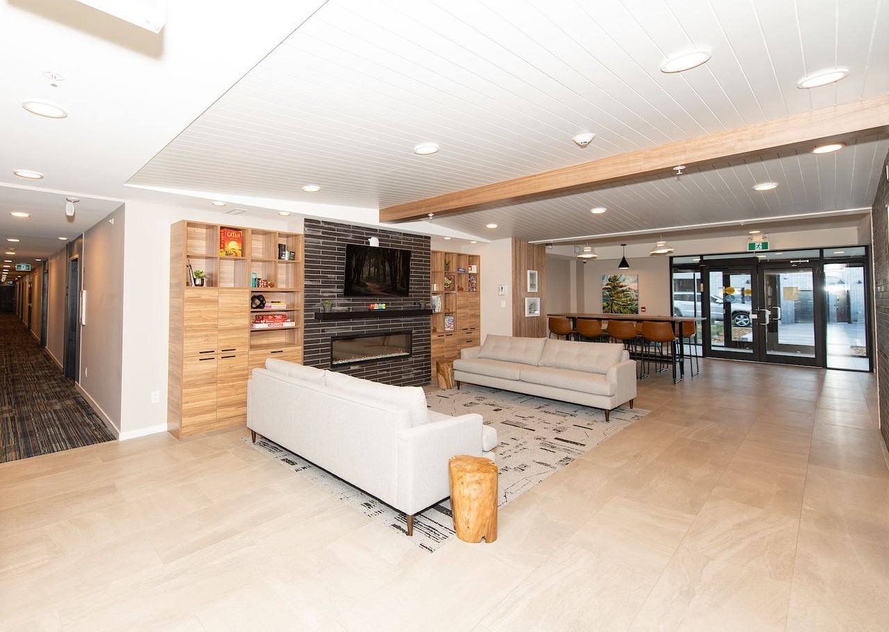 Pet Friendly Apartments For Rent In Downtown Edmonton 10954 84 St Nw