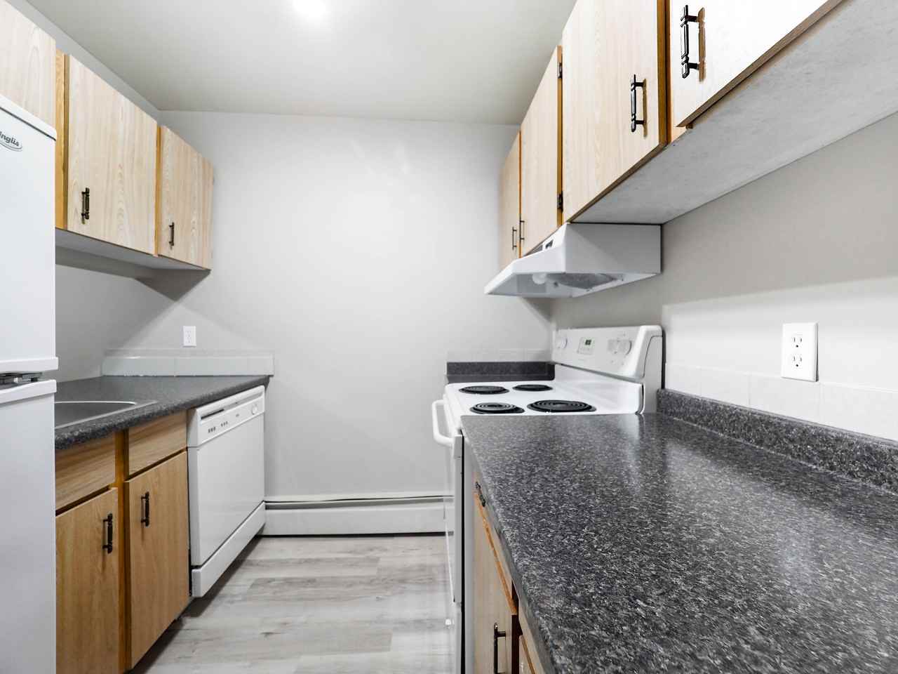 Beau Mills Apartments 15805 Beaumaris Rd Nw, Edmonton, AB T5X 5H1