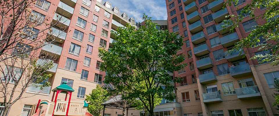 The Landmarq Rental Residences Apartments 171 Main St N, Brampton, ON