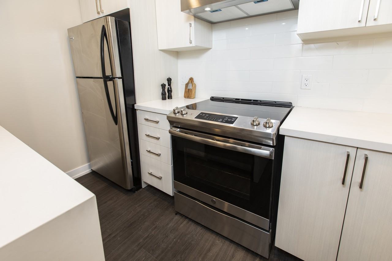 The Towns at Sherbourne Place Apartments 561 561 Towns at Sherbourne