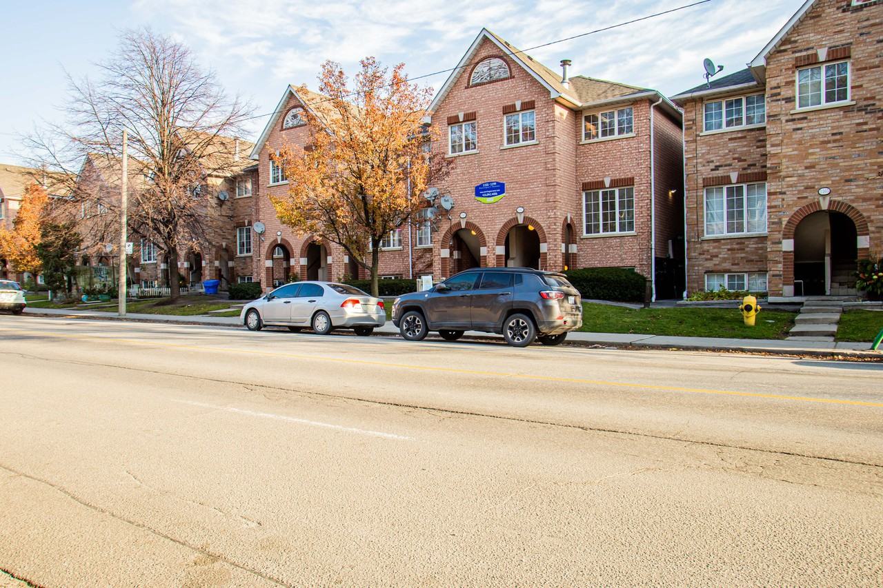 11551199 Lansdowne Avenue Apartments in Davenport, Toronto, ON M6H 3Z7