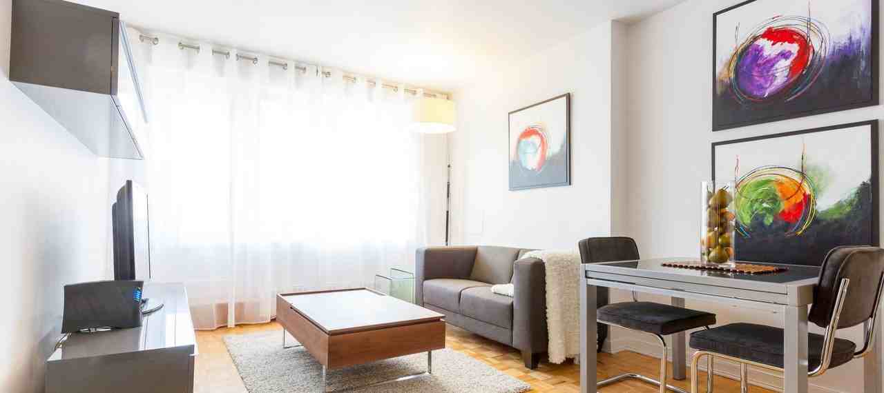 LUNA Apartments 1100 1100 ave Dr. Penfield, Montréal, QC H3A 1A8 Zumper