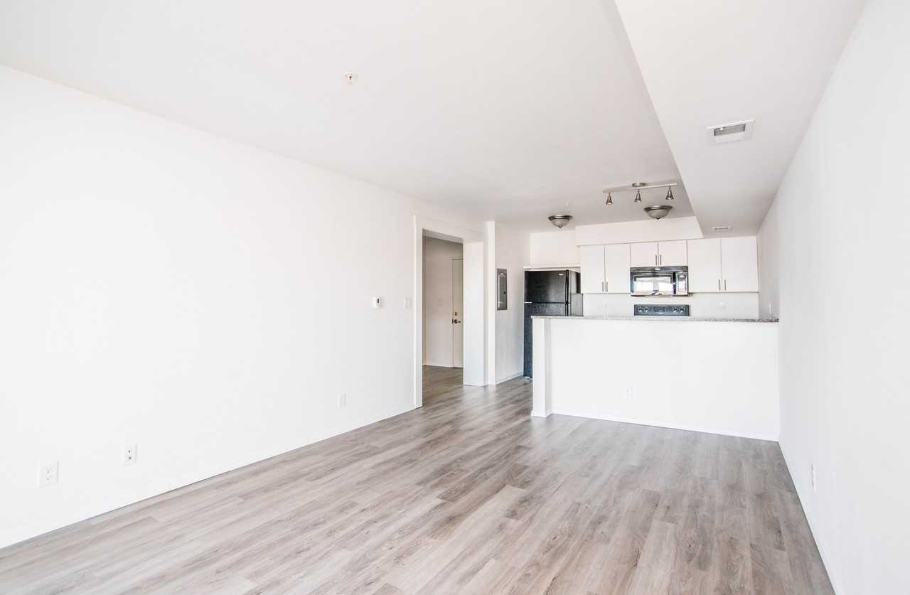 Rochdale Crossing Apartments 5929 Rochdale Blvd, Regina, SK S4X 0M3