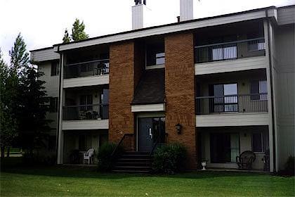 Hermitage Village Apartments 1174 Hooke Rd Nw, Edmonton, AB T5A 4A4 Zumper