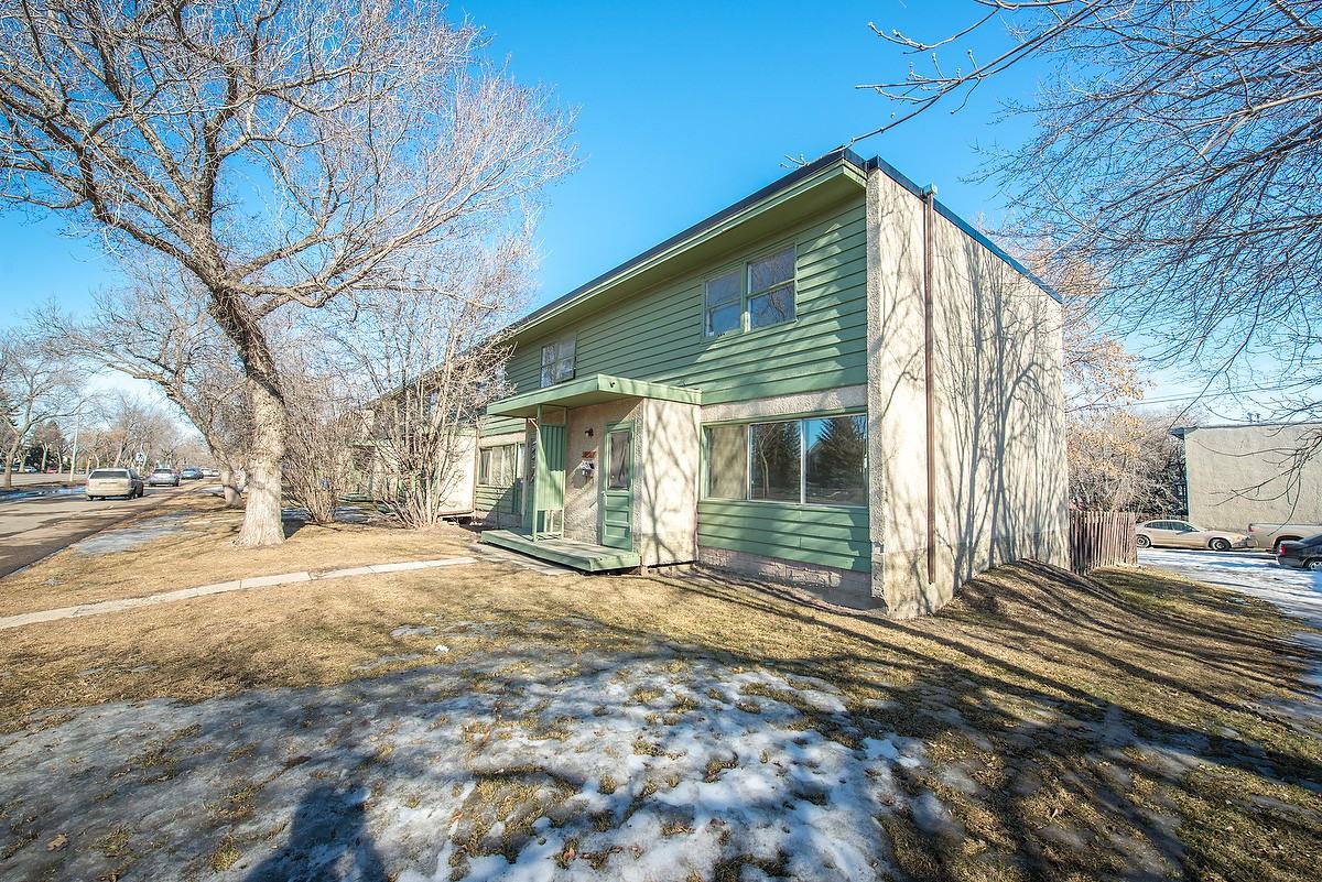 Holyrood Gardens Apartments 9375A 85 St Nw, Edmonton, AB T6C 3C9 Zumper