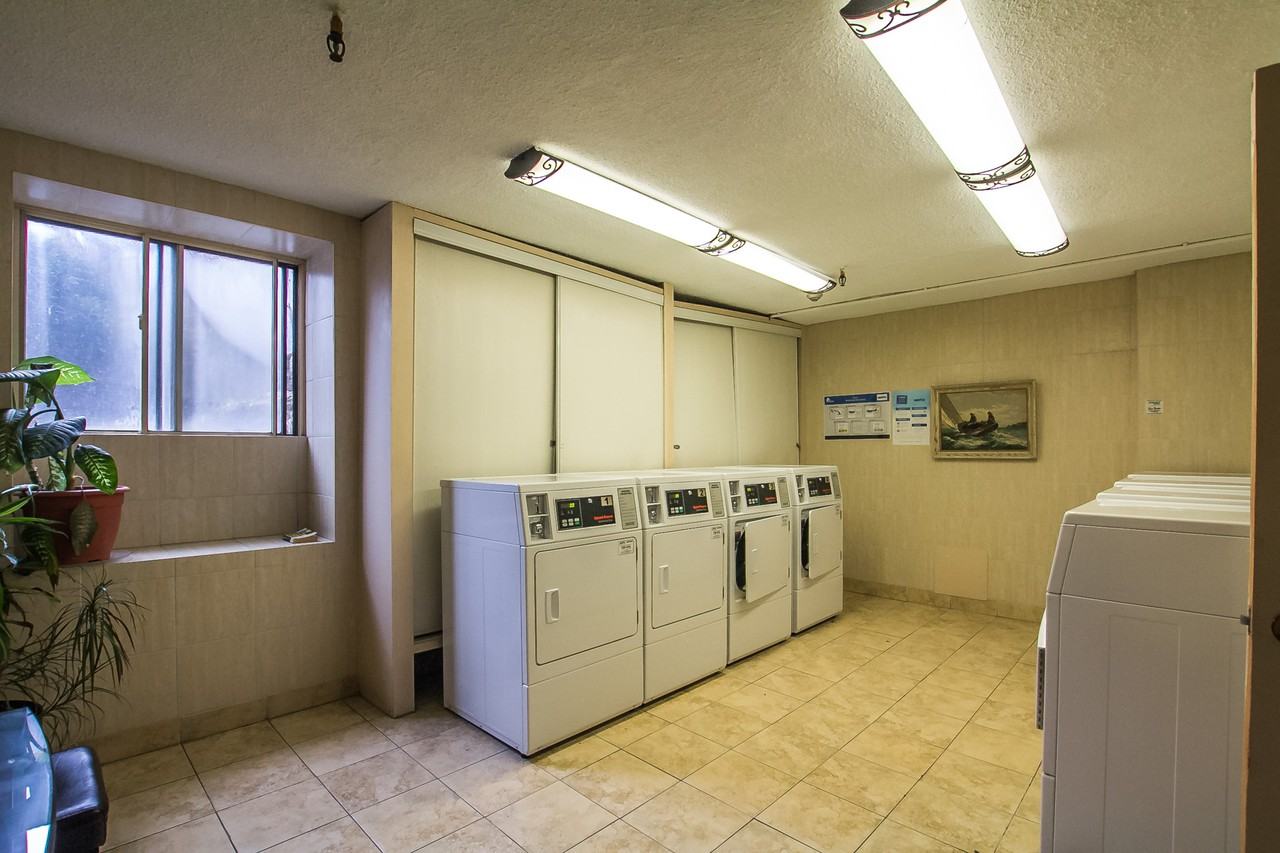 Iron Gate Manor Apartments 485 Kingston Rd, Toronto, ON M4L 1V6 Zumper