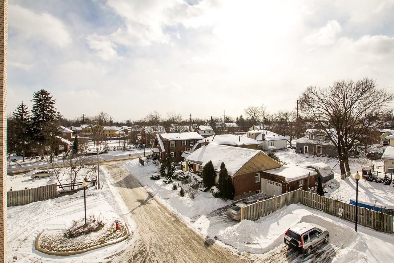 Park Hill Apartments 15 Park Hill Crt, Brampton, ON L6Y 1P6 Zumper