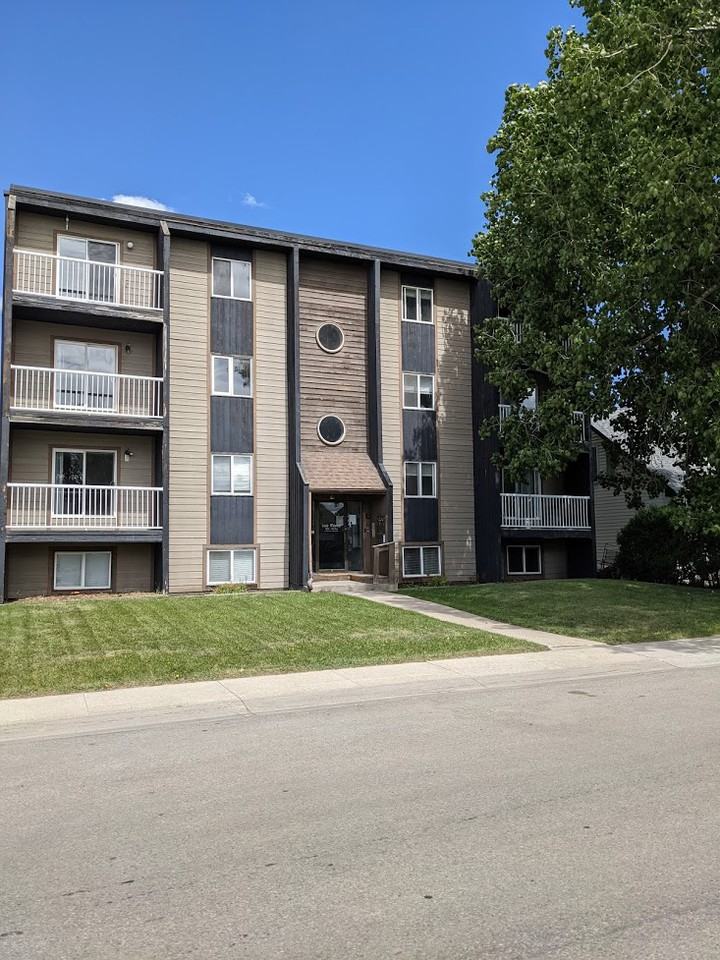 Lisa Manor Apartments 10114 105 Ave, Grande Prairie, AB T8V 1H4 Zumper