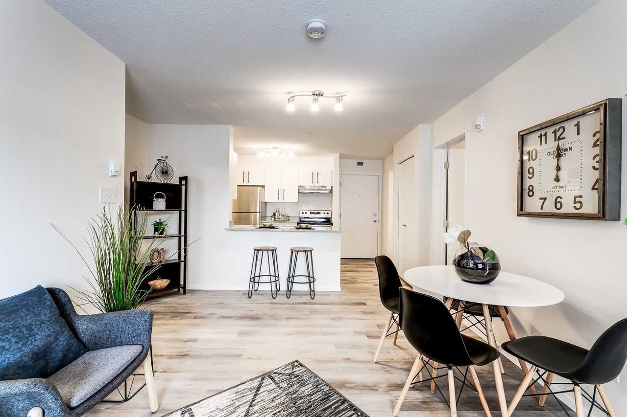 Secord Landing Apartments 615 Secord Blvd Nw, Edmonton, AB T5T 7M2