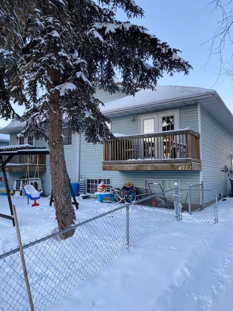4712 54 Avenue 4Plex in Leduc Apartments 4712 54 Ave, Leduc, AB