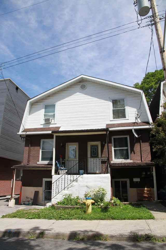 9193 Melrose Ave Apartments in Hintonburg, Ottawa, ON K1Y 1V2 Zumper