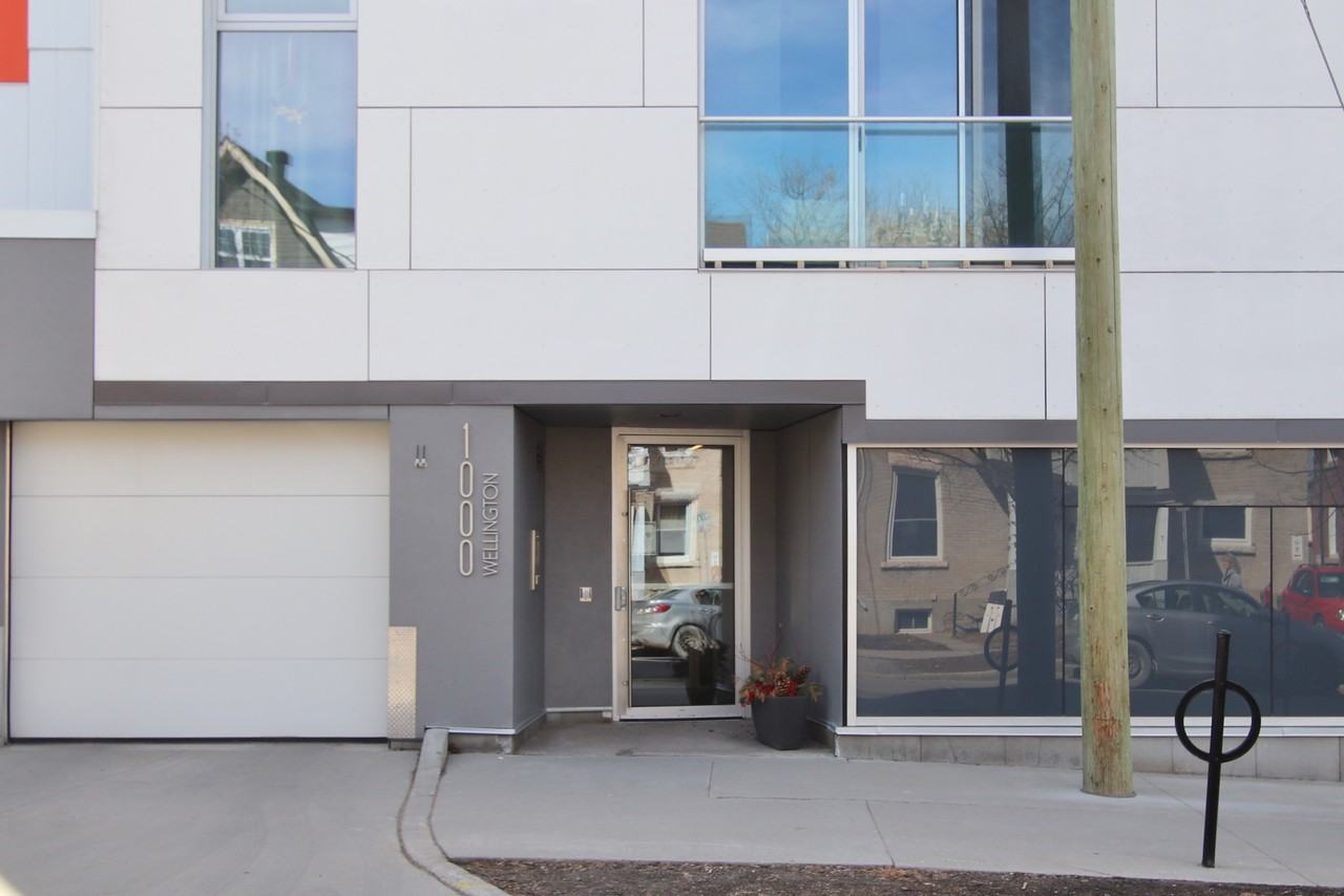 3051000 Wellington Street West Apartments 1000 Wellington St W