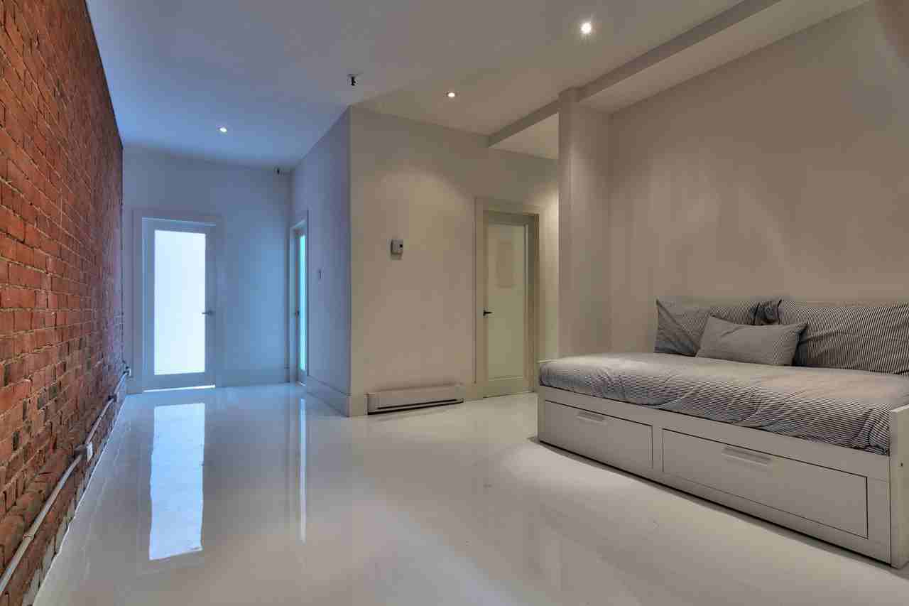 3917 Rue SaintDenis Apartments in Montréal, QC H2W 2M4 Zumper