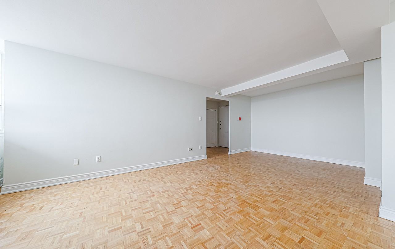 1440 & 1442 Lawrence Avenue West Apartments 1440 Lawrence Ave W