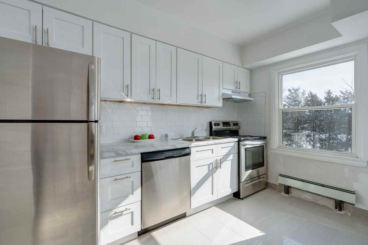 Bedford Court Apartments 186 Thames St, ChathamKent, ON N7L 2Z1 Zumper