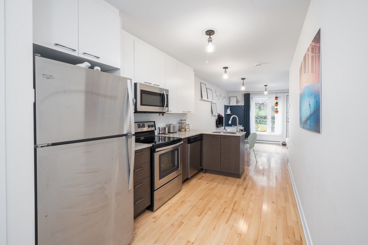 5321 Rue StDenis Apartments 5321 Rue SaintDenis, Montréal, QC H2J