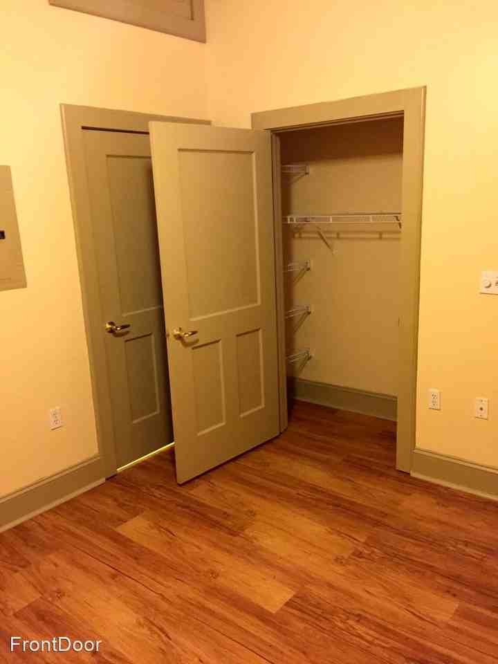 1517 S. Theresa Ave. Theresa Park Lofts Apartments in The Gate, St