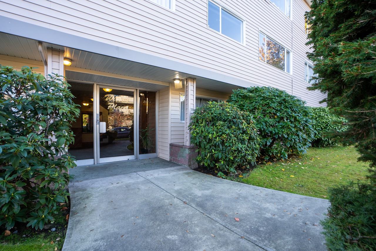 Wilton Place Apartments 2014 West 5th Ave, Vancouver, BC V6J None