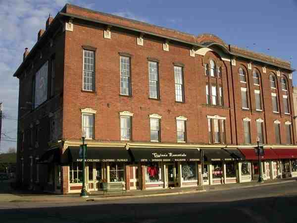 Depot Town Apartments 17 E Cross St, Ypsilanti, MI 48198 Zumper