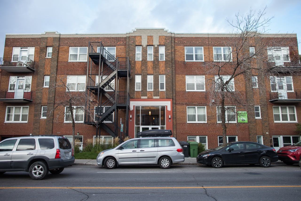 4201 Boulevard Decarie Apartments 4201 Boul Décarie, Montréal, QC H4A 3J8 Zumper