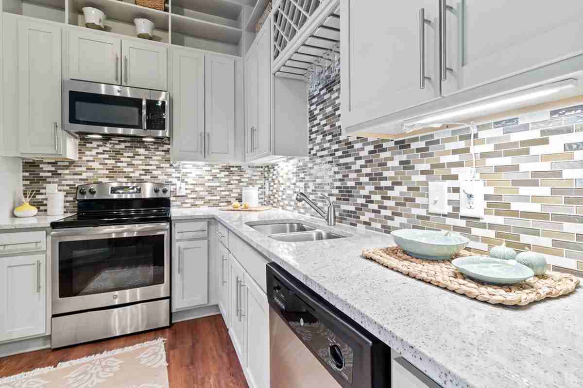 1160 Hammond Apartments in Perimeter Center, Sandy Springs, GA 30328